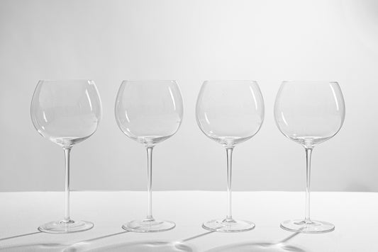 Set of 4, large 750ml capacity lead-free crystal read white wine glasses. Large bowl, thin walled and thin rims. Luxury at home.